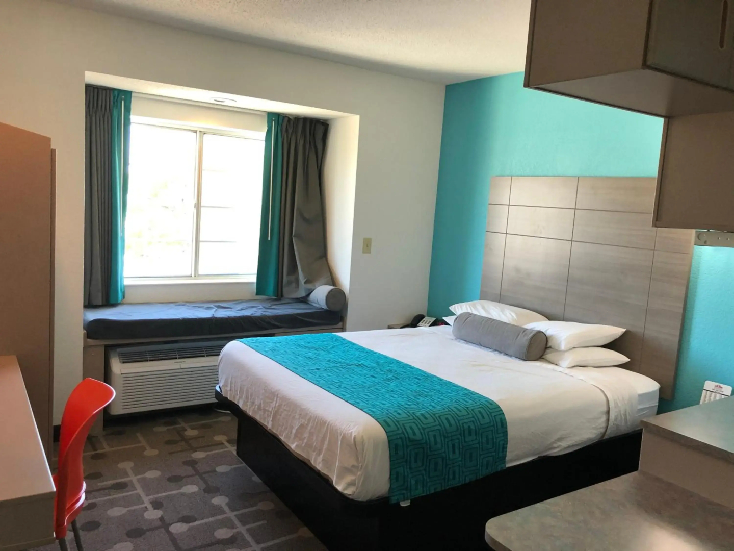 Red Lion Inn & Suites Elk Grove Village