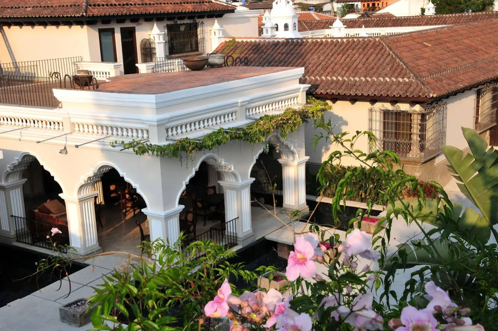 Pensativo House Hotel