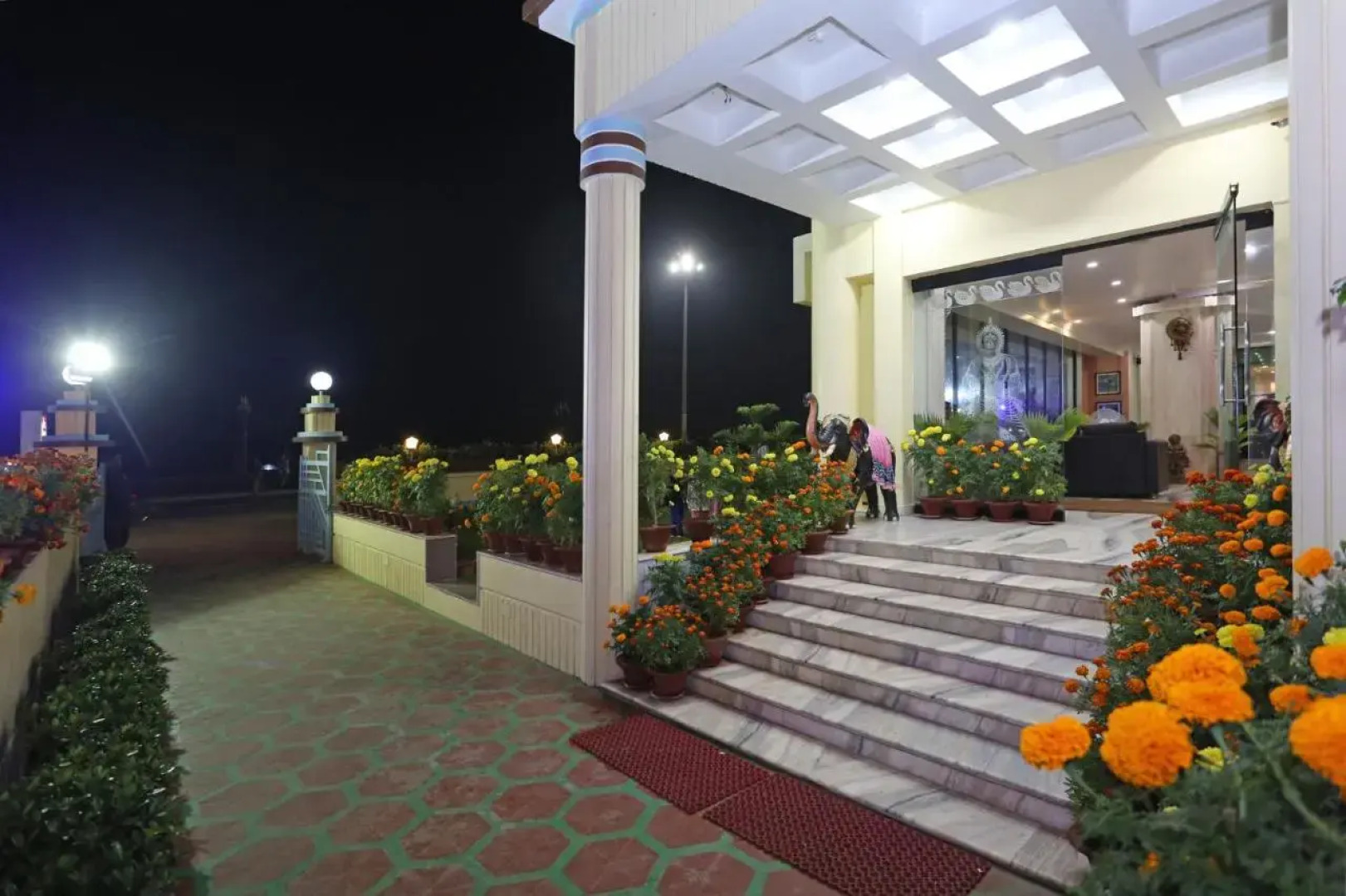 Hotel Niladri Premium