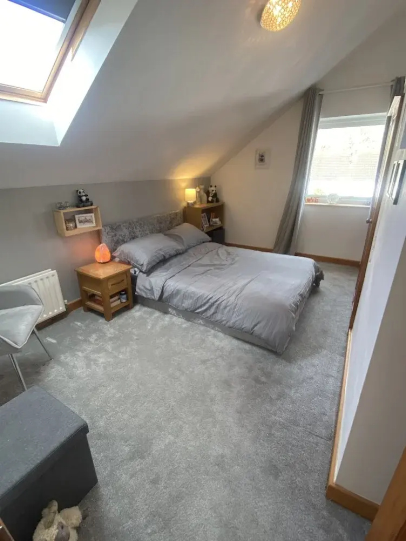 3 Bedroom House, Hot Tub,torbay, Sleeps 6, Parking