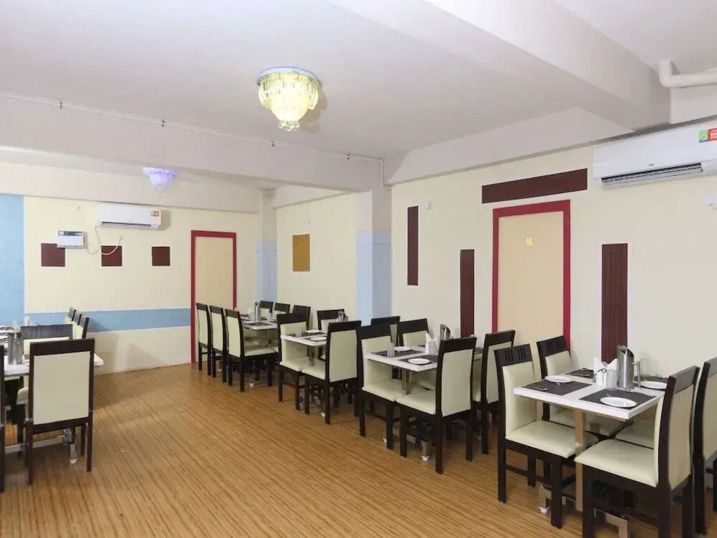 The Pando by OYO Rooms