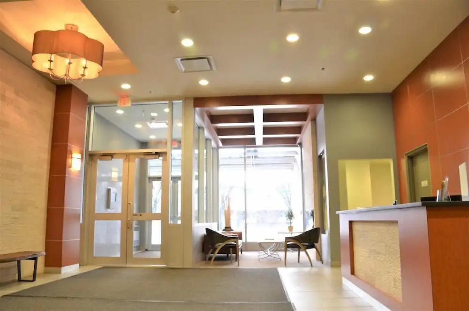 Executive Suites by Roseman - Allura