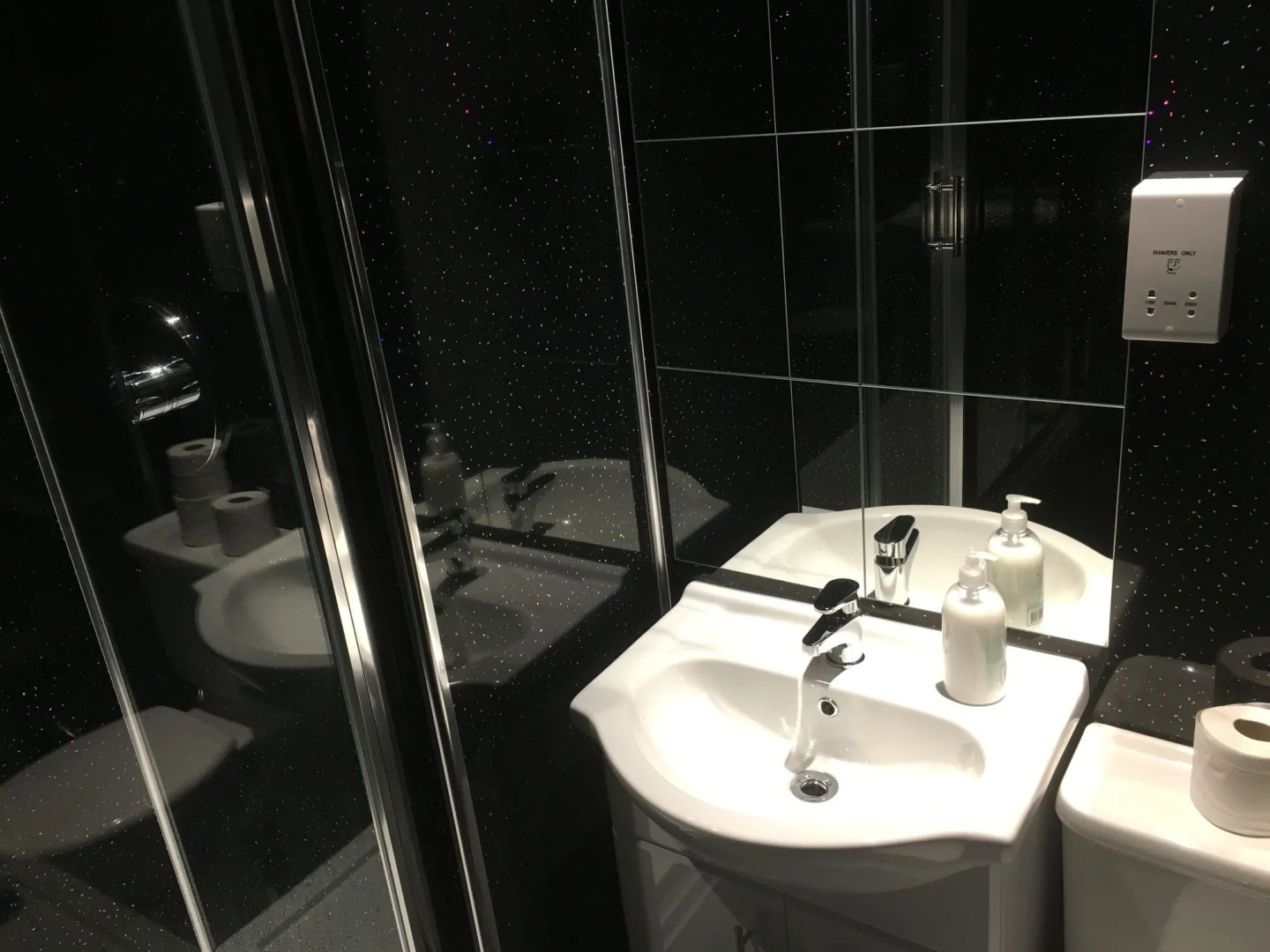 Chase The Wild Goose Hostel