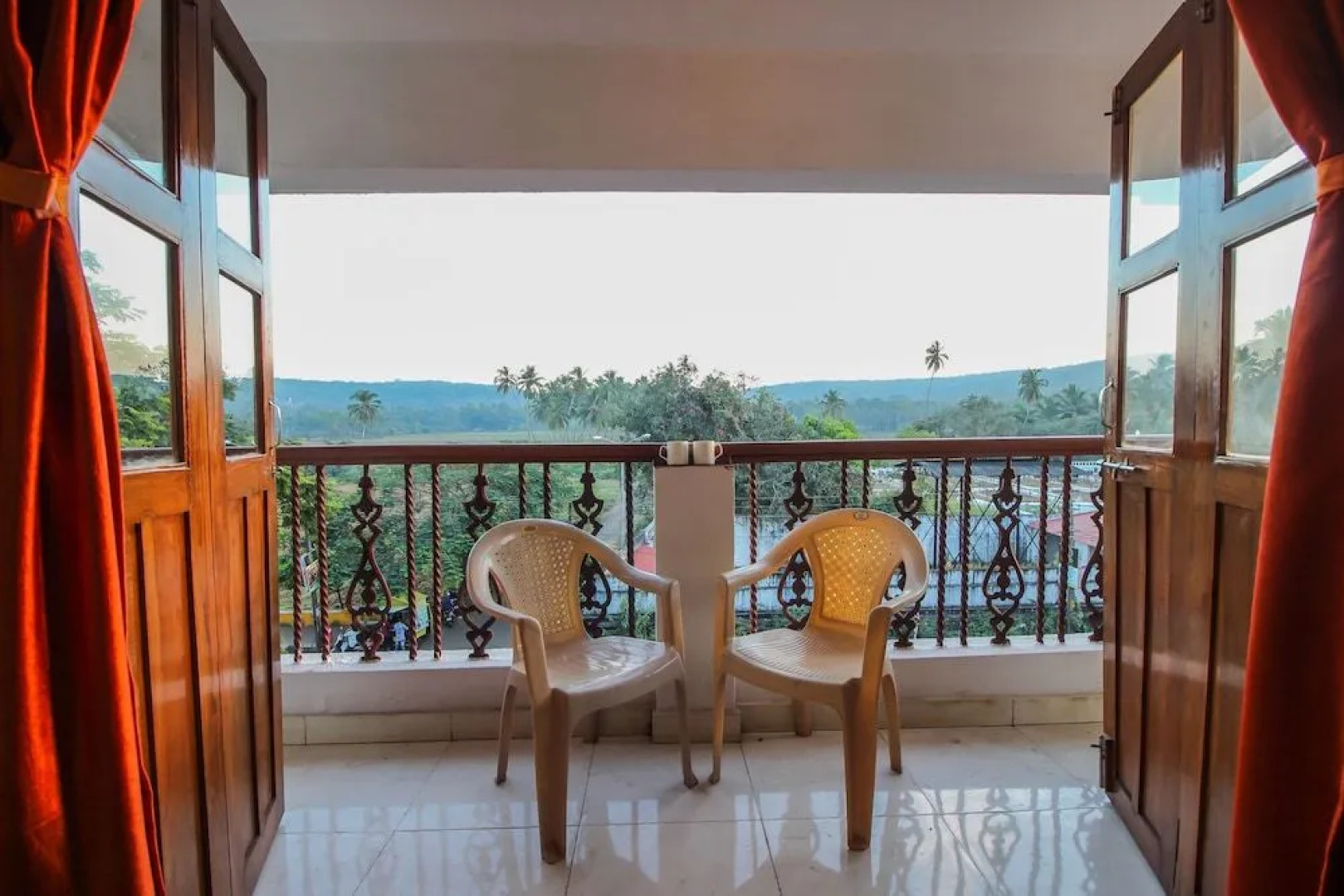 OYO 10917 Home Breezy 2BHK Near Calangute