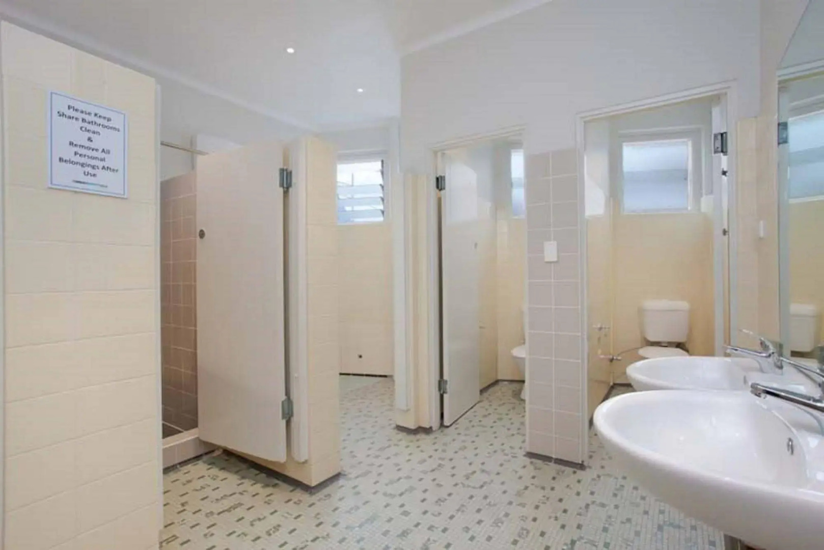 Wake Up! Byron Bay - Hostel