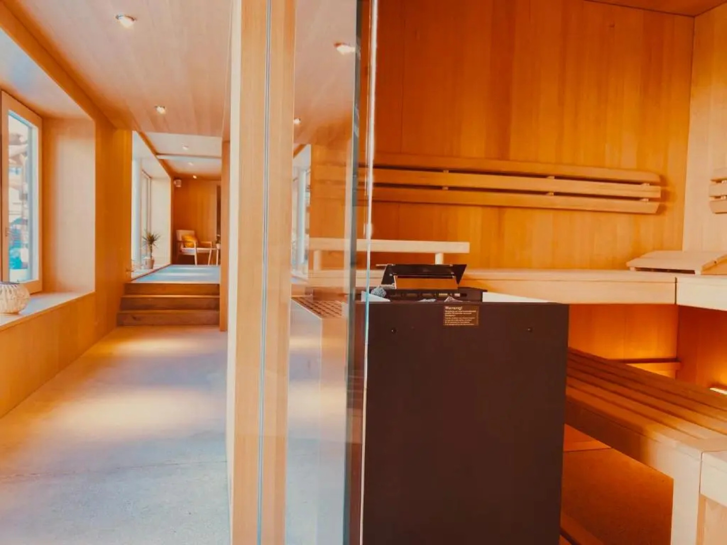 Julen Wendelin, Hotel Touring