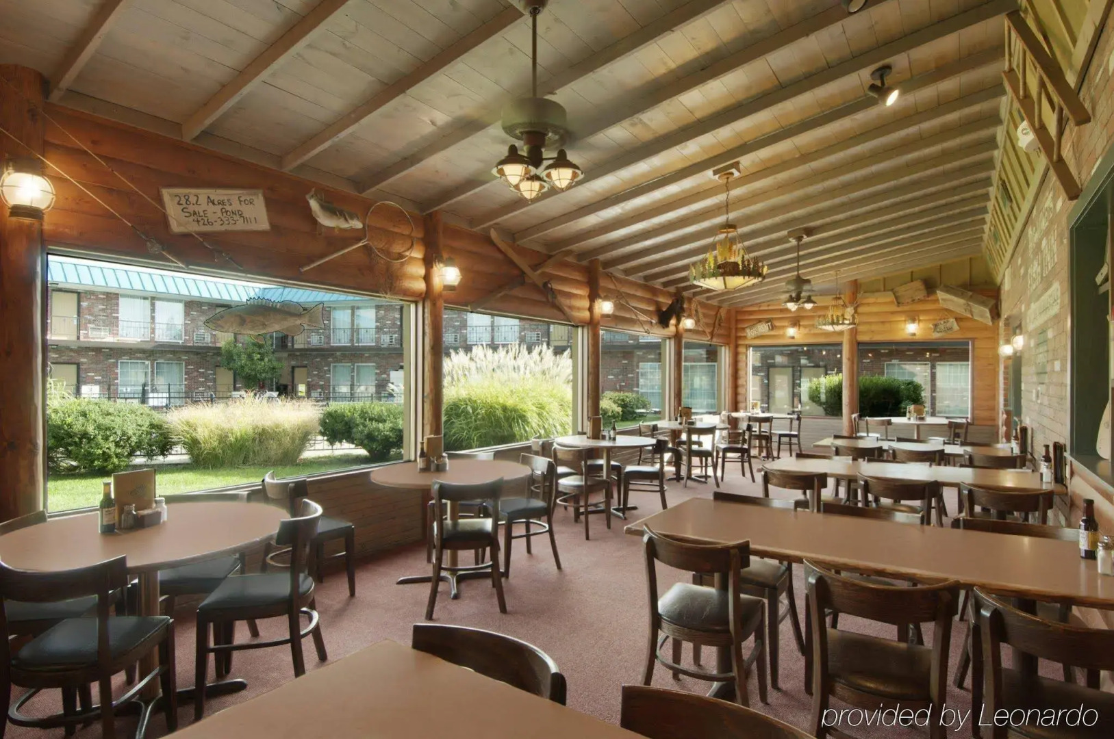 Rodeway Inn McPherson East