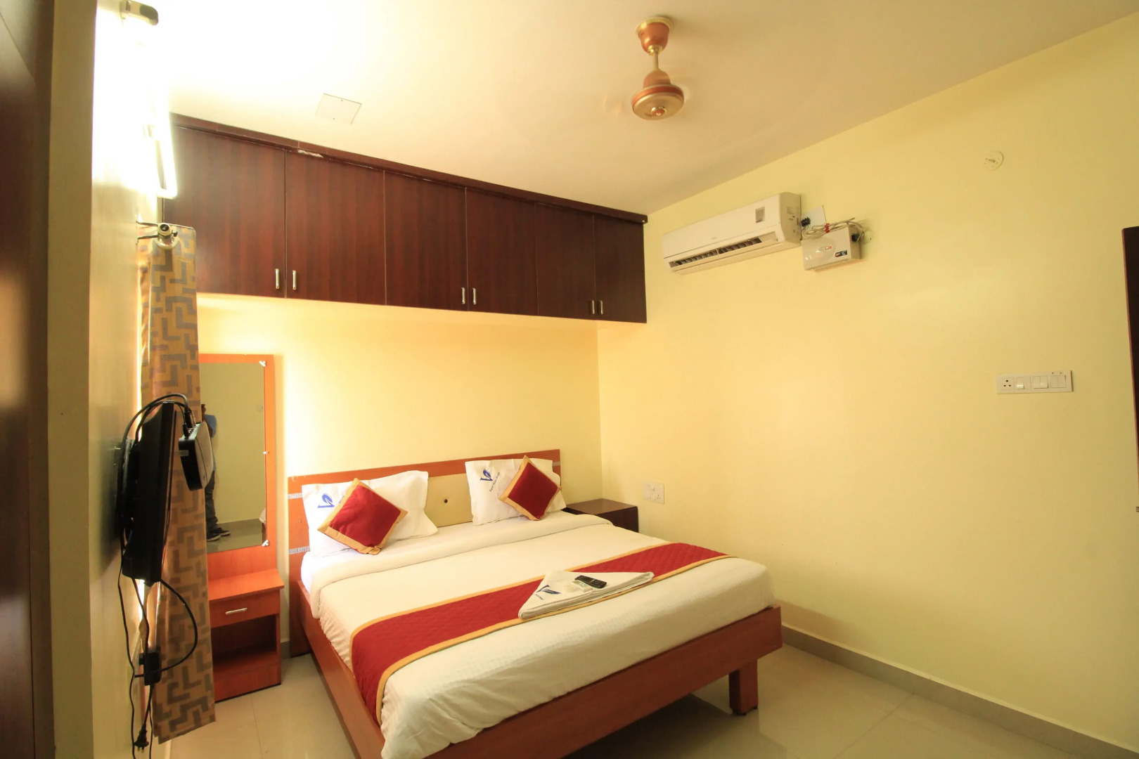 Viswa Service Apartments