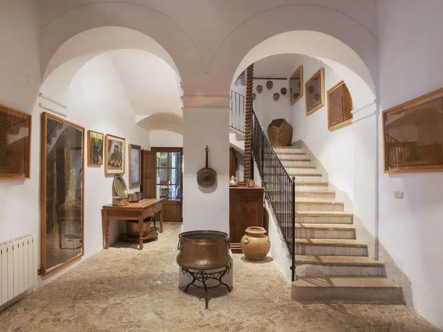 Mansion in Lloseta With Pool & Terrace