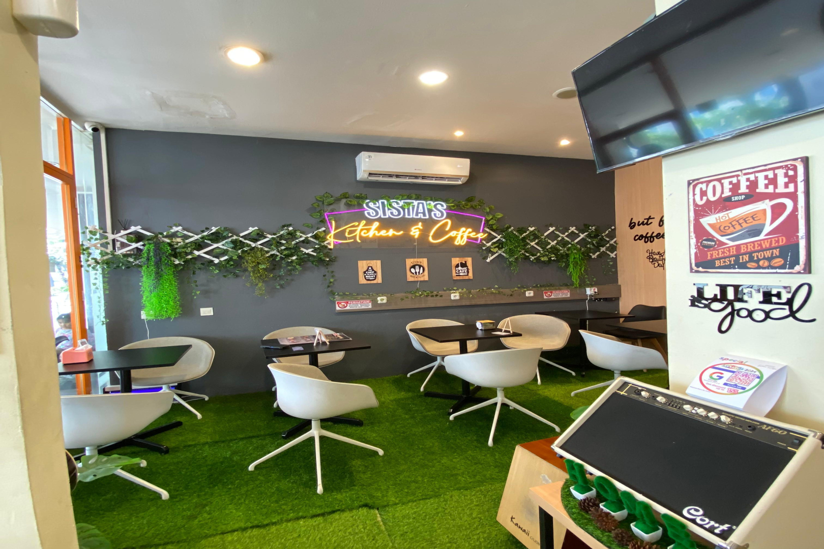 Hariss Inn Bandara by ZUZU