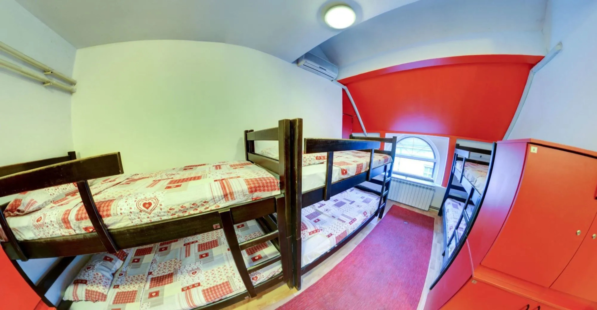 Rooms And Apartments S