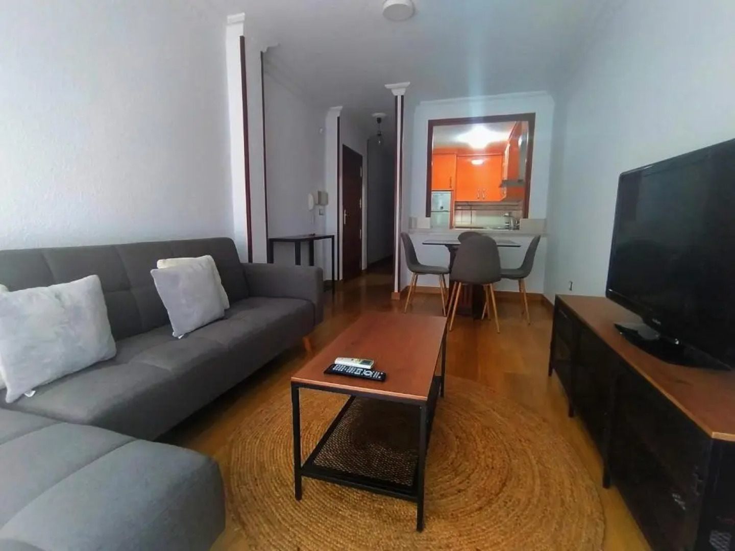 Apartamento con PARKING gratis en CENTRO, Merced