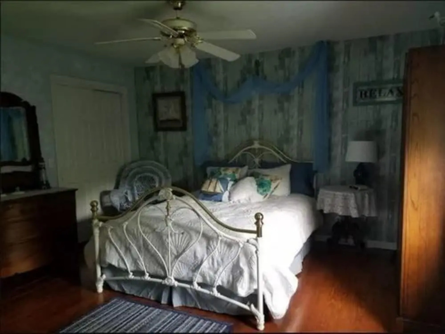 Cottage by the Castle