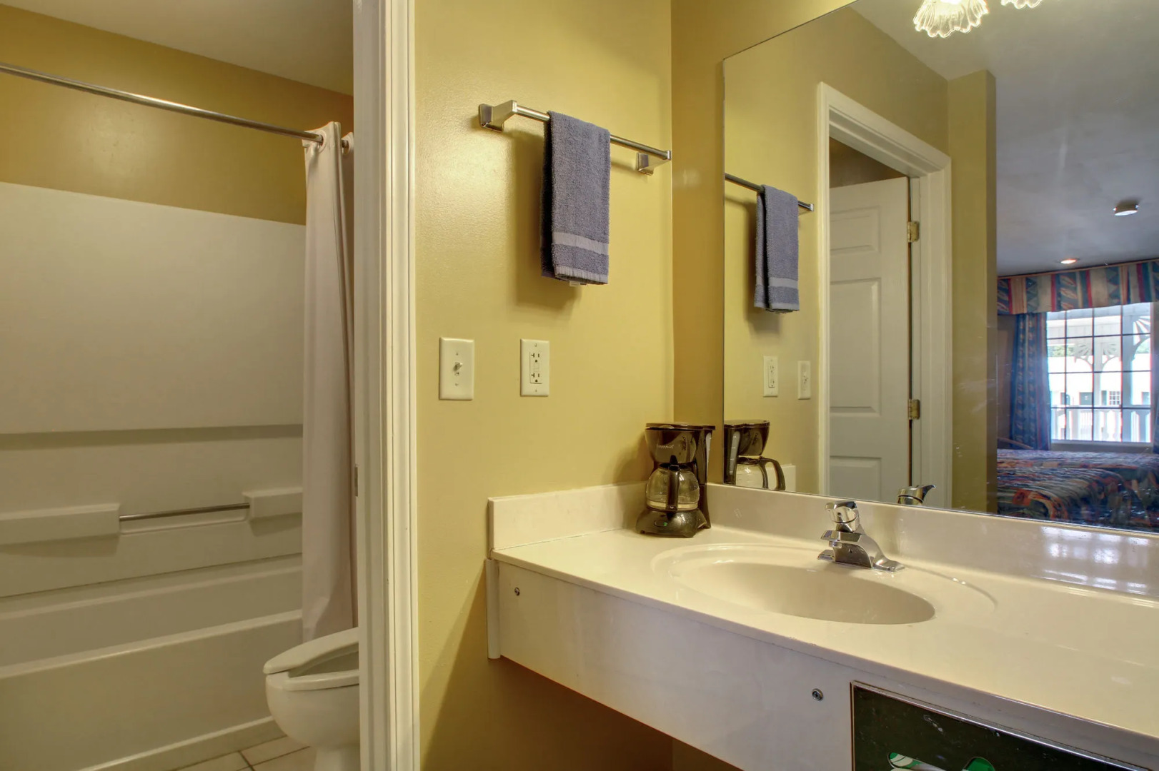 Key West Inn - Childersburg