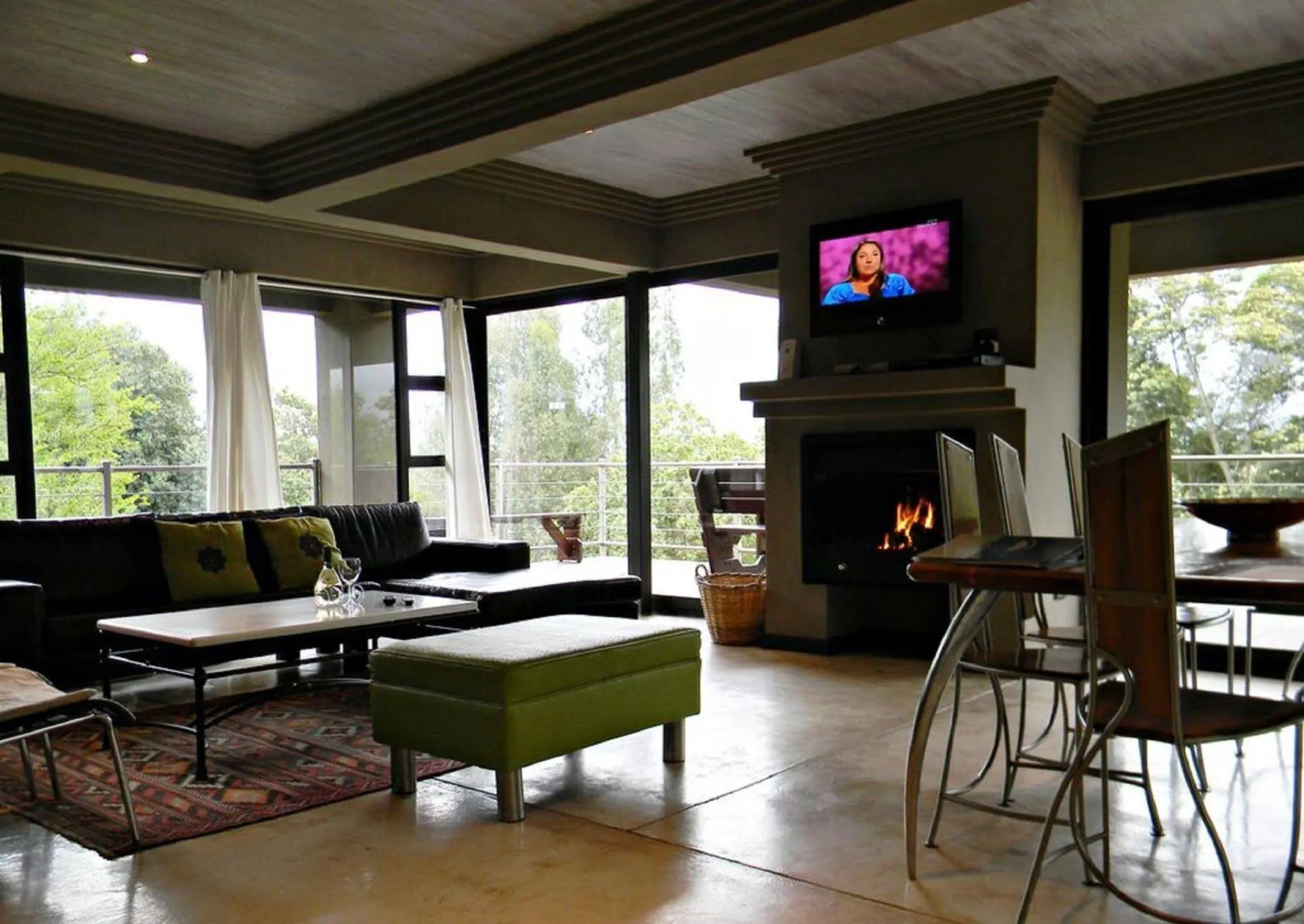 Stonehill River Lodge