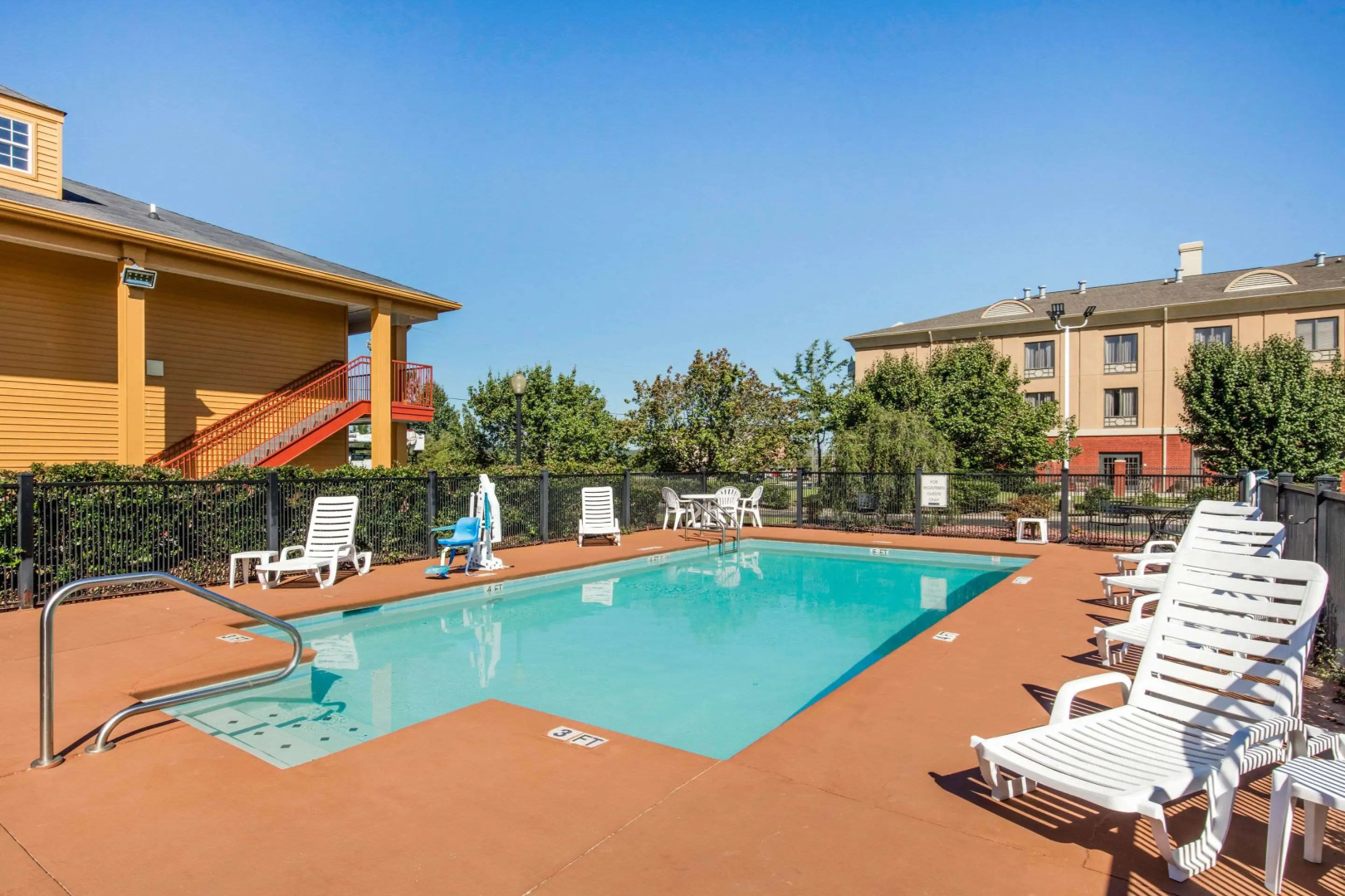 Quality Inn Bessemer I-20 exit 108