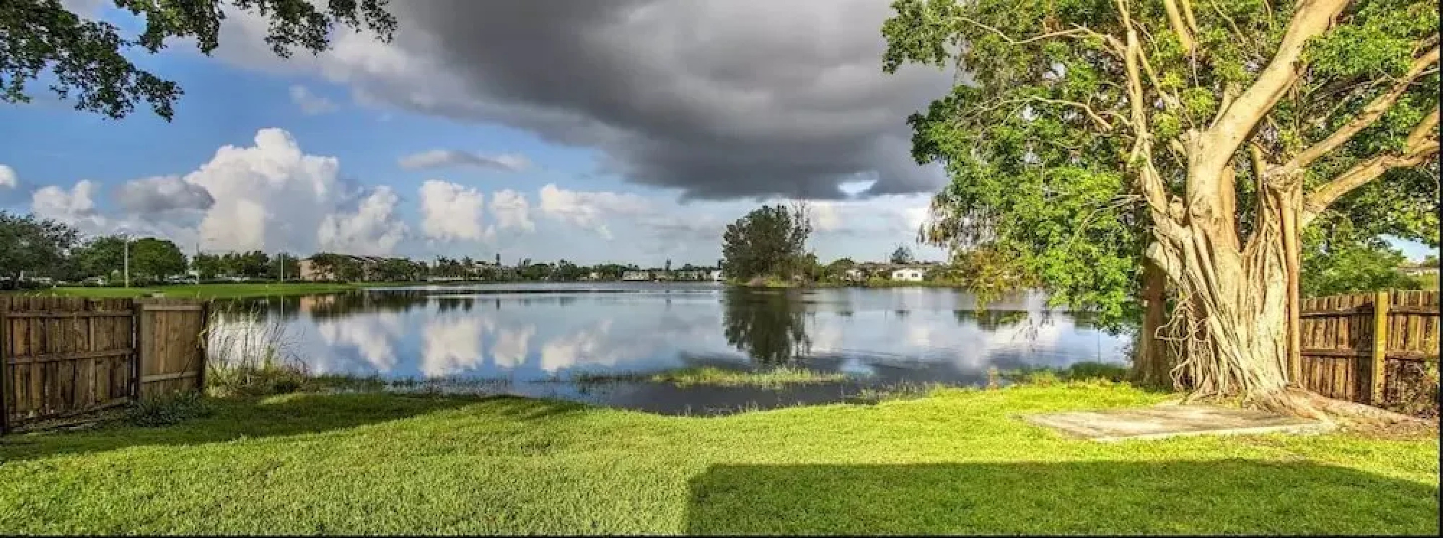 Sunset Resort Houses