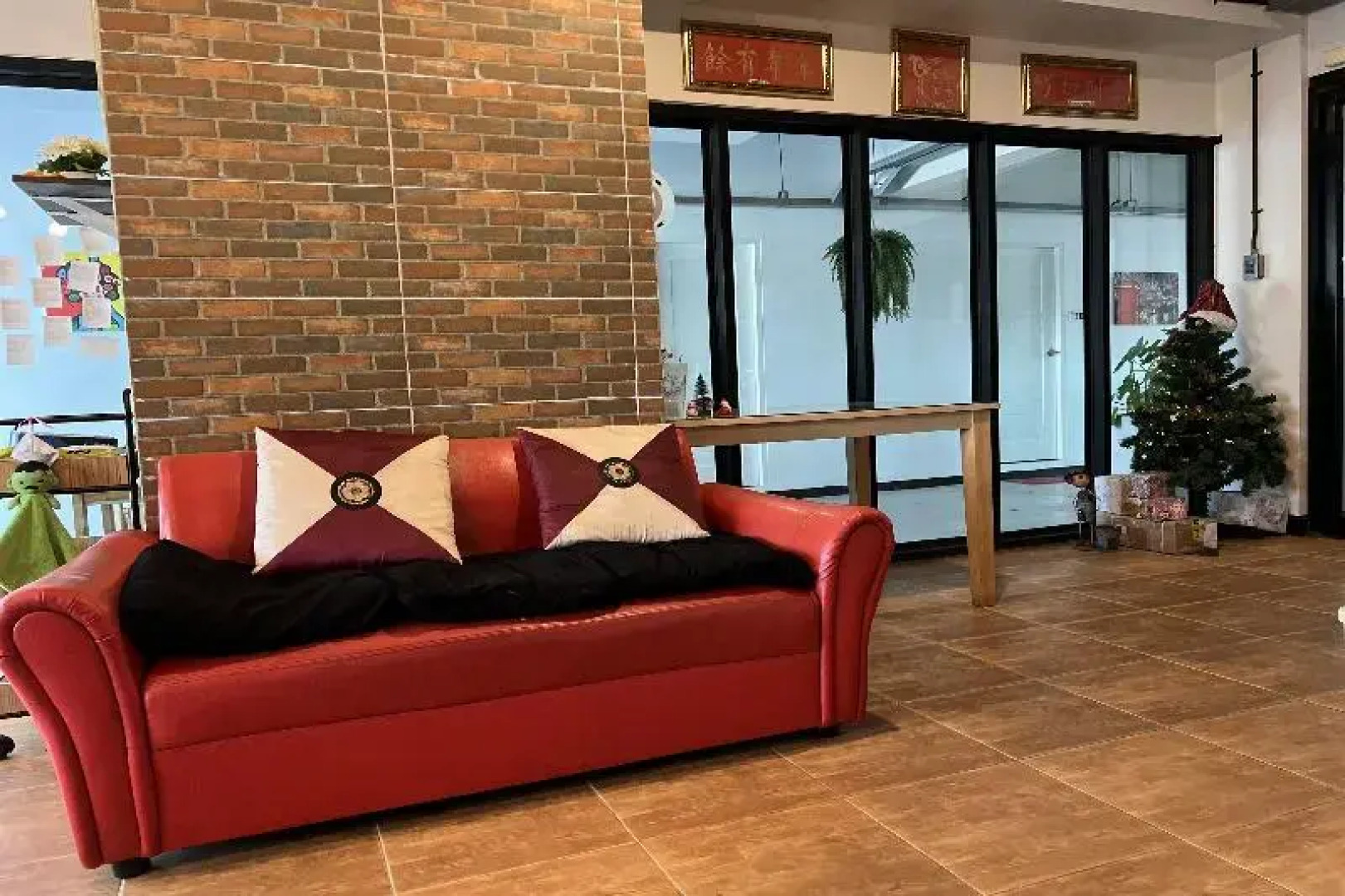 The Season Airport Udonthani By Zuzu