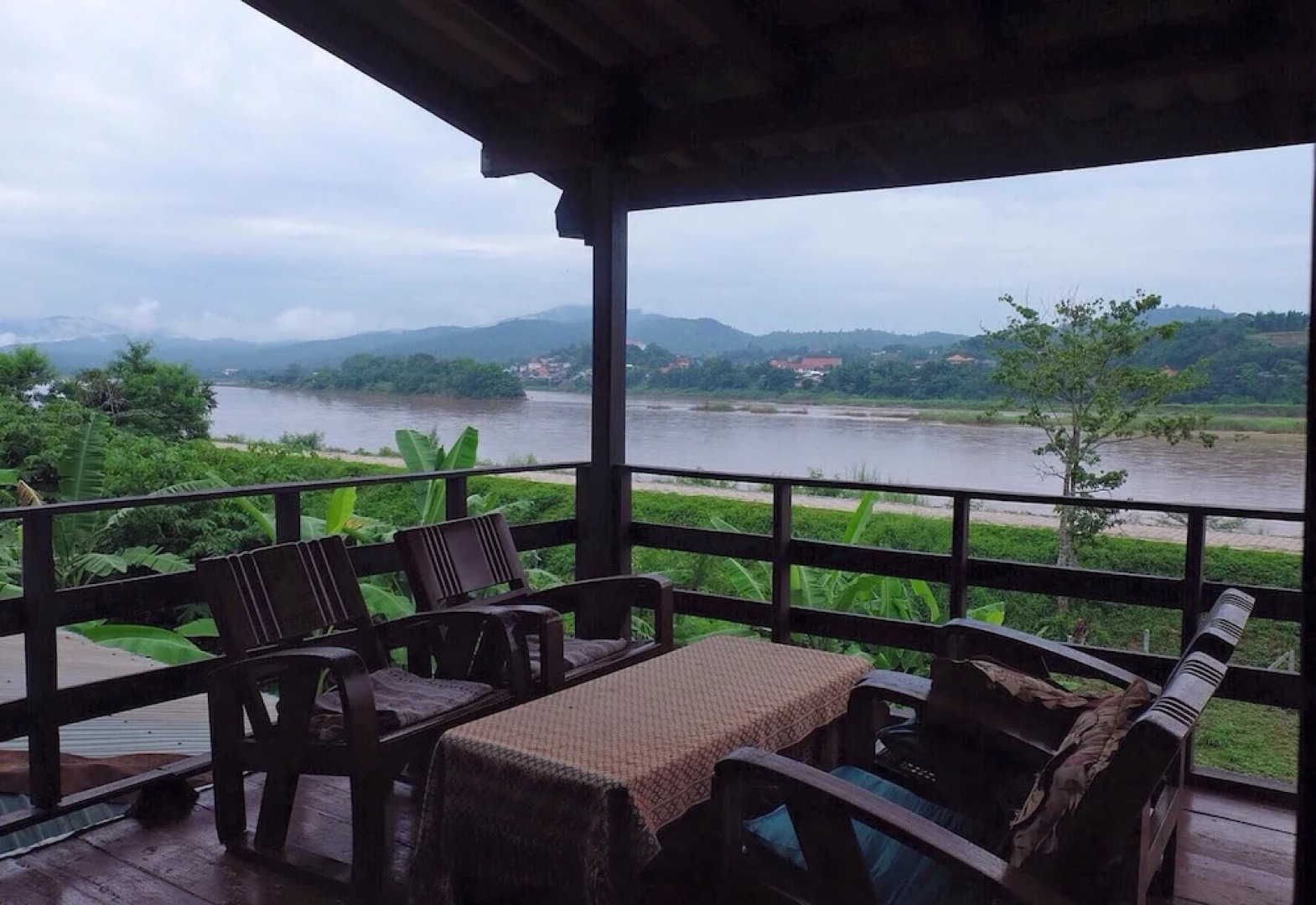 Baan Rimtaling Guest House