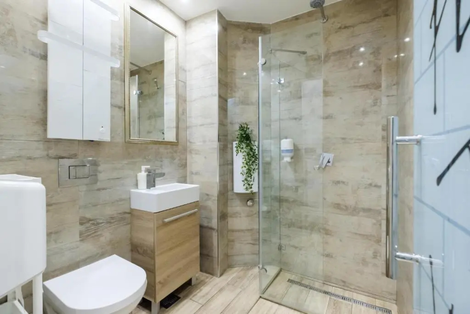 Central Business Apartments Exclusive