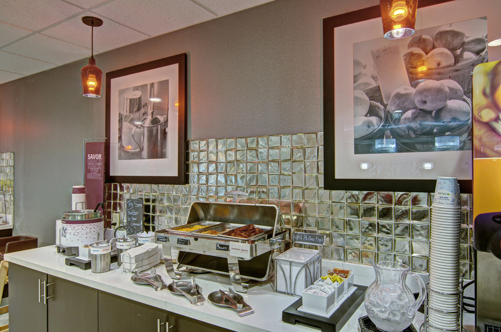 Hampton Inn & Suites Parkersburg Downtown