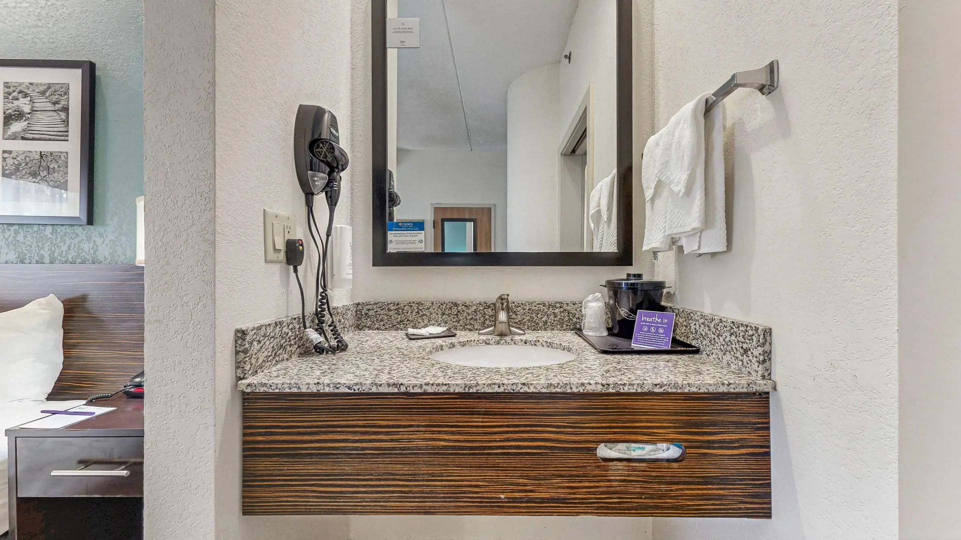 Sleep Inn & Suites Buffalo Airport