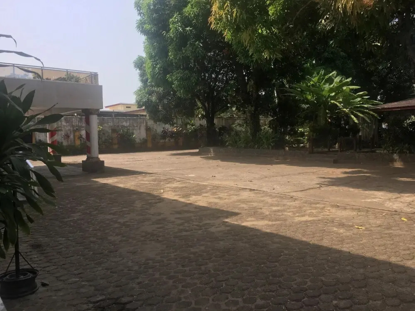 Embassy Suites Hotels & Restaurant