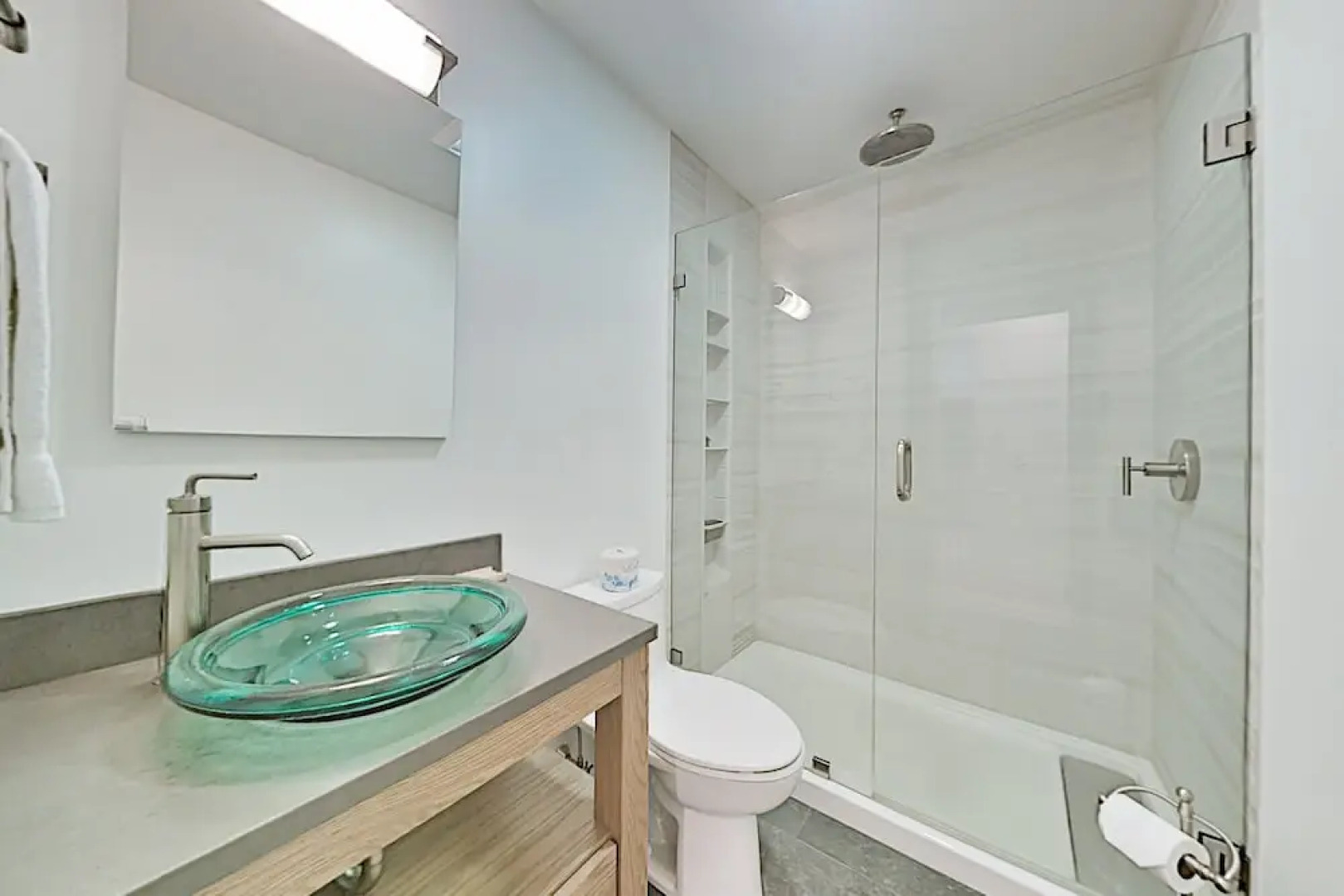 Stunning Waterfront W/ Private Deep-water Dock 6 Bedroom Home