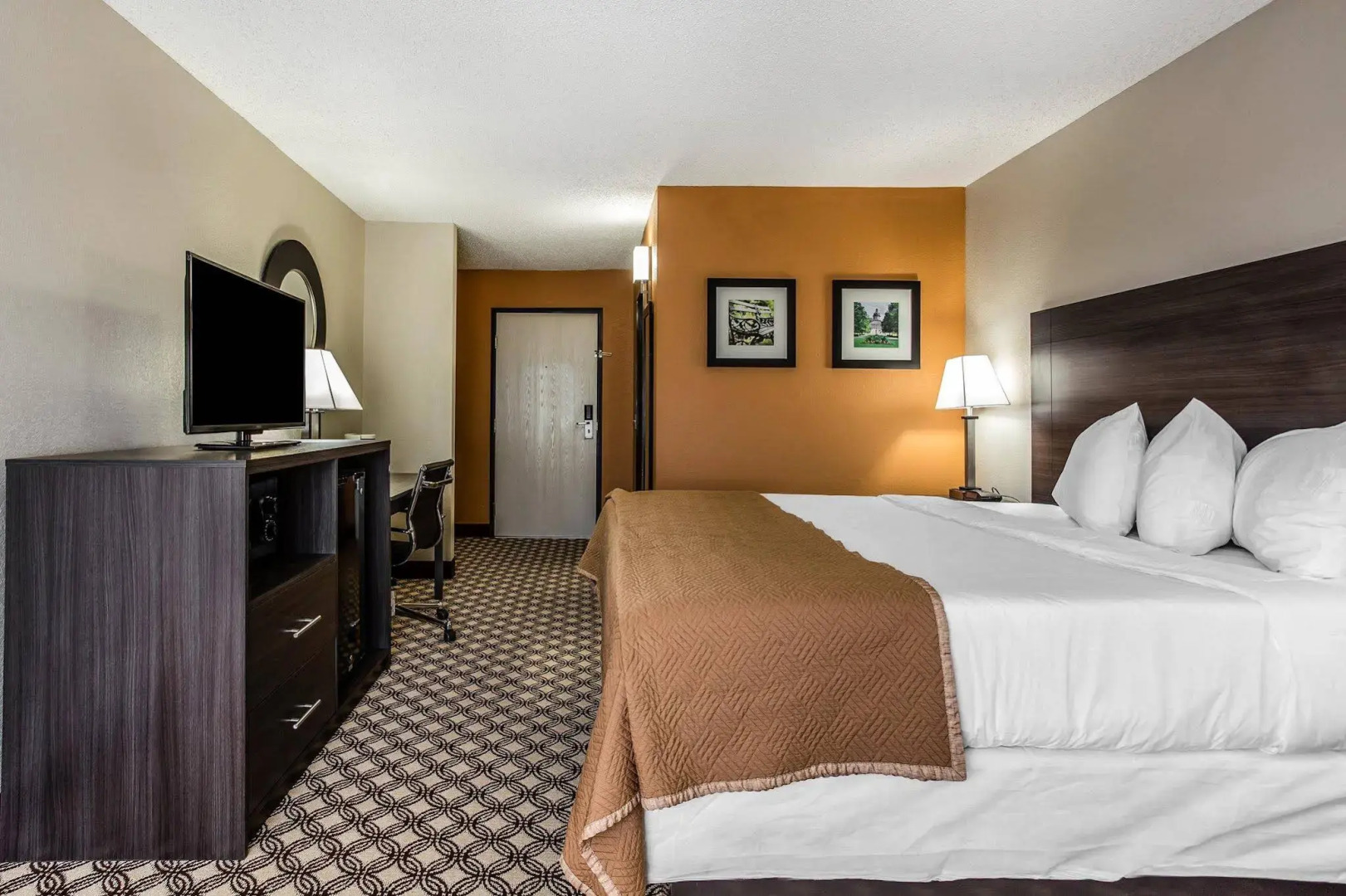 Quality Inn & Suites Columbia