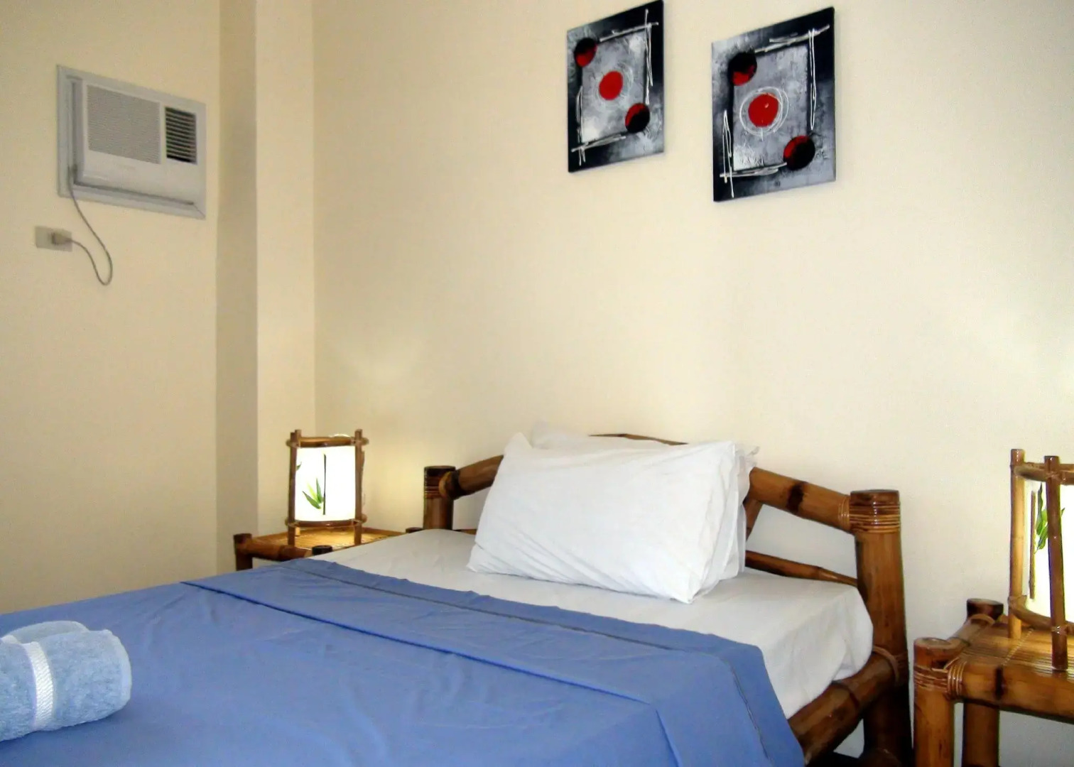 Squares Beachside Apartments