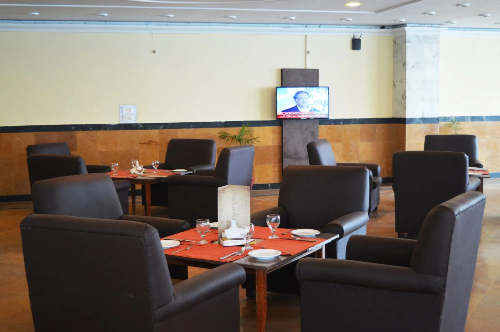 Hotel One Rahim Yar Khan Club Road