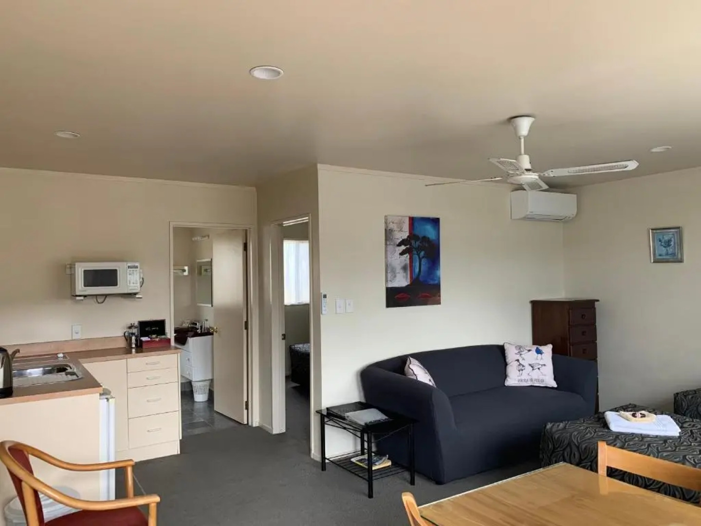 Bk's Pohutukawa Lodge