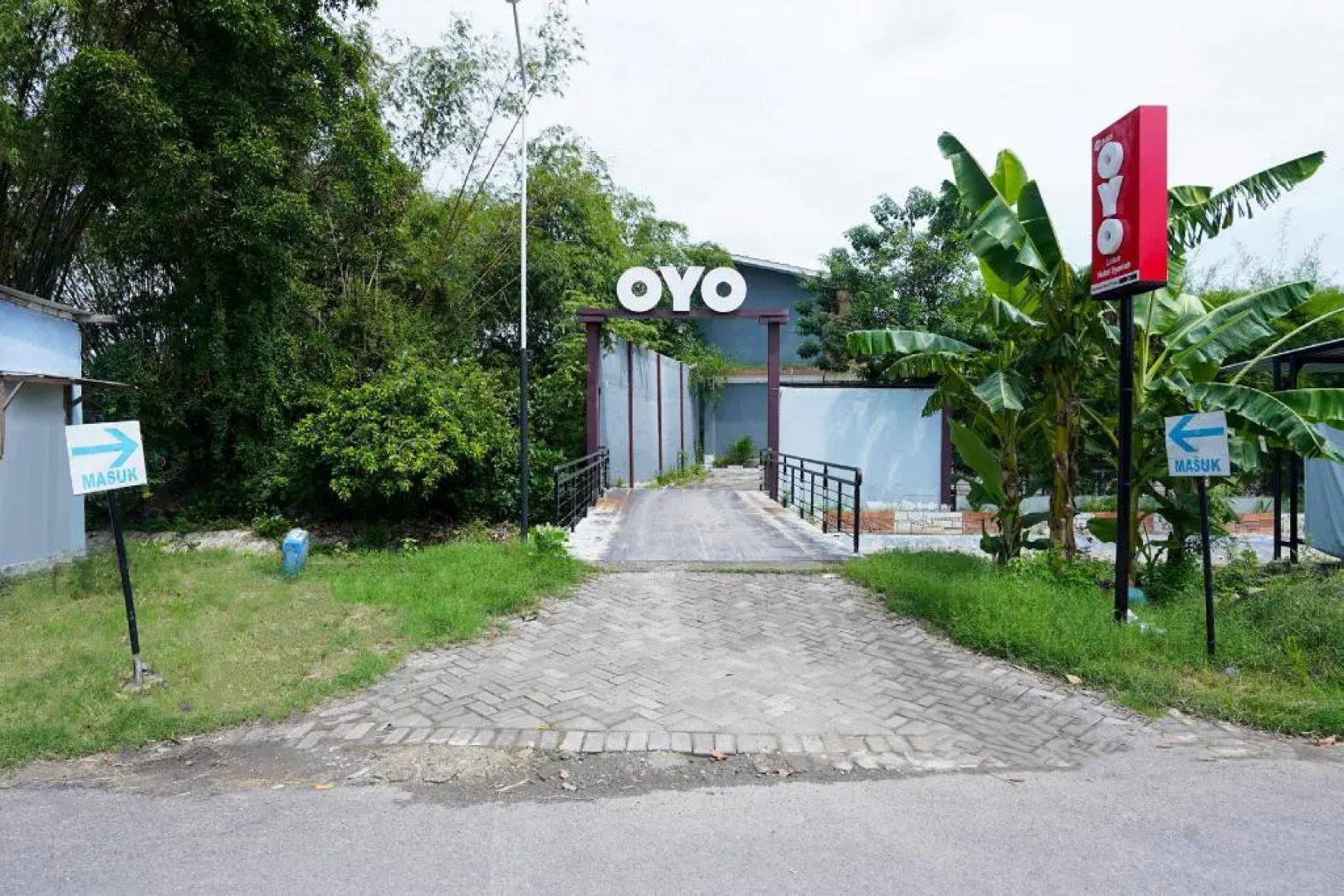 OYO 2493 Lotus Hotel Syariah