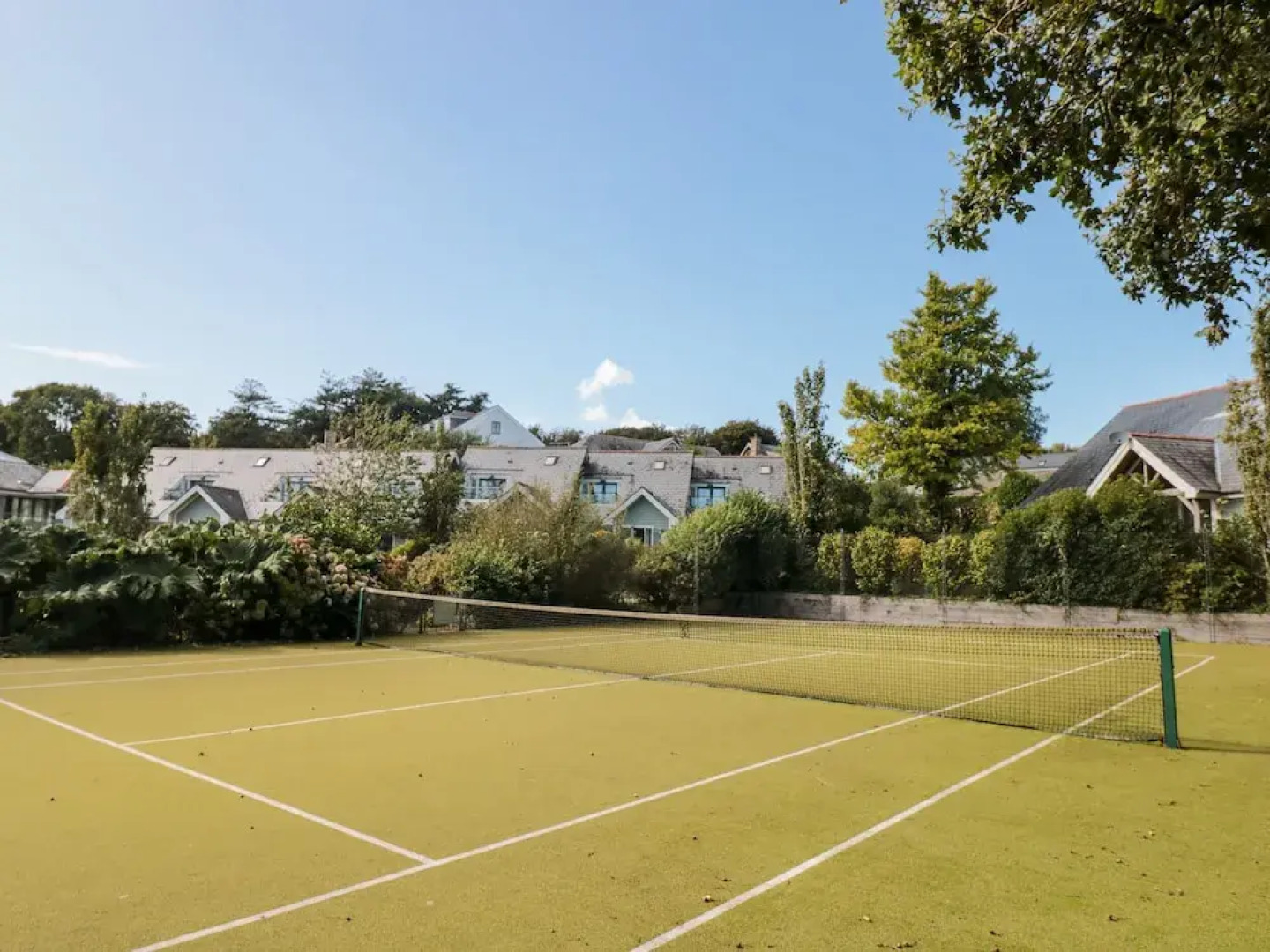 5 Court Cottage, Hillfield Village