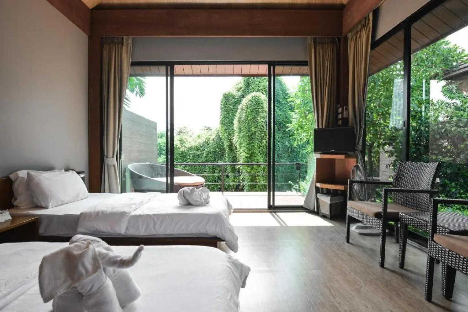 The Grace Amphawa Resort