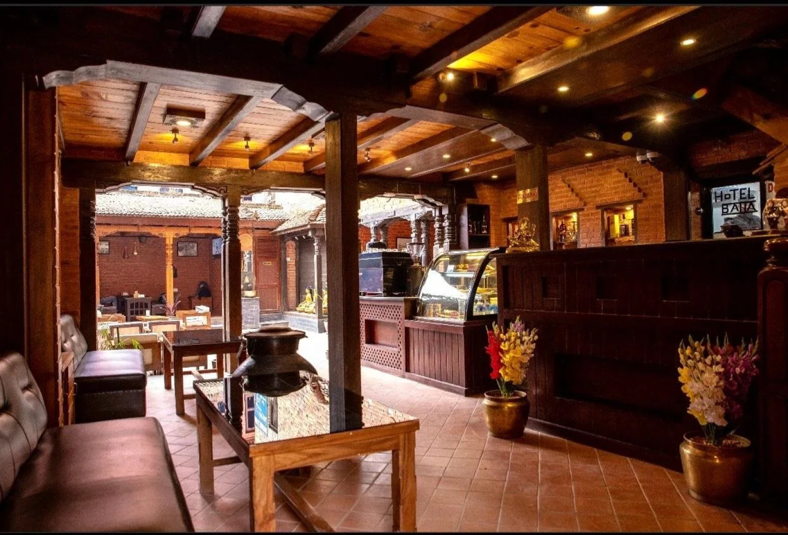 Hotel Baha Restaurant and Cafe