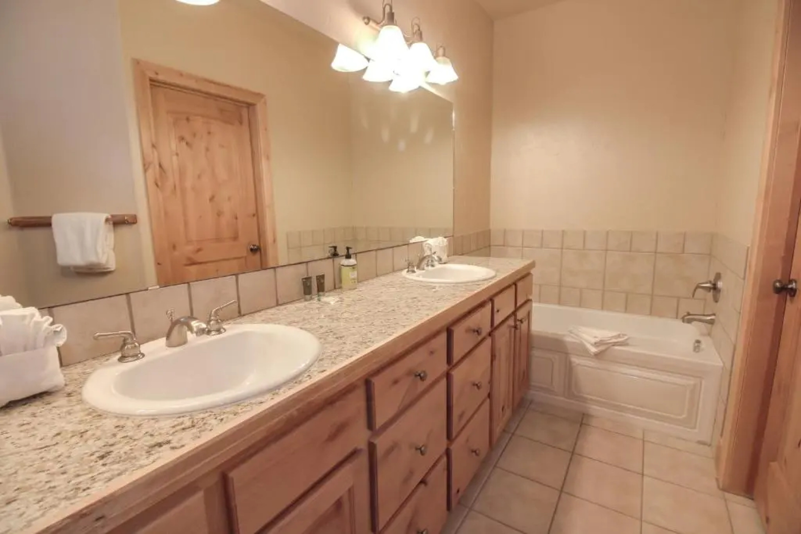 Fox Pointe Condo