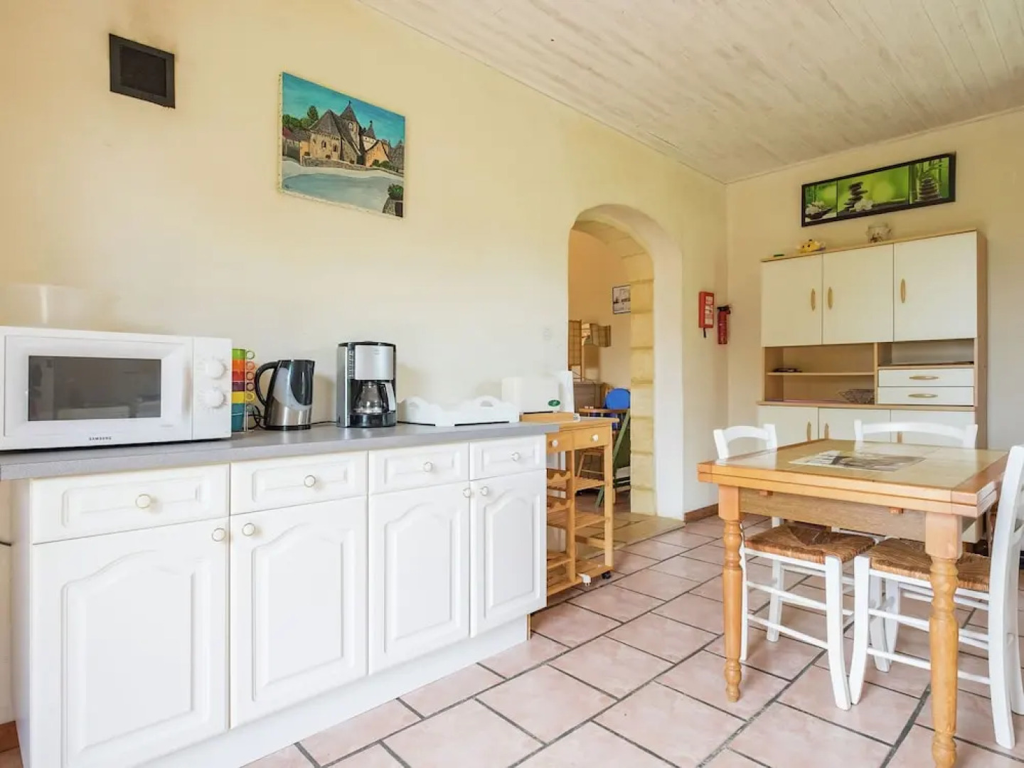 Modern Holiday Home in Marquay with a Private Swimming Pool