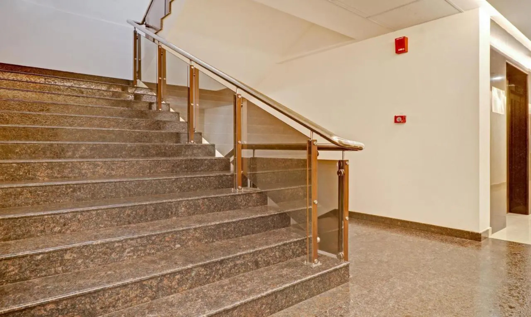 Treebo Premium Vahada