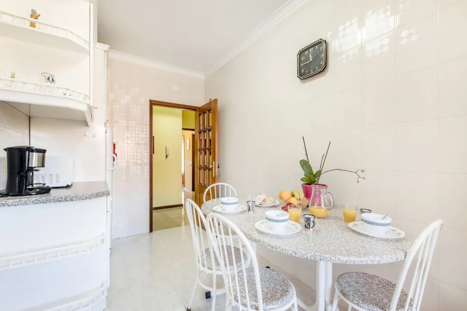 Espinho Family Stays Apartment