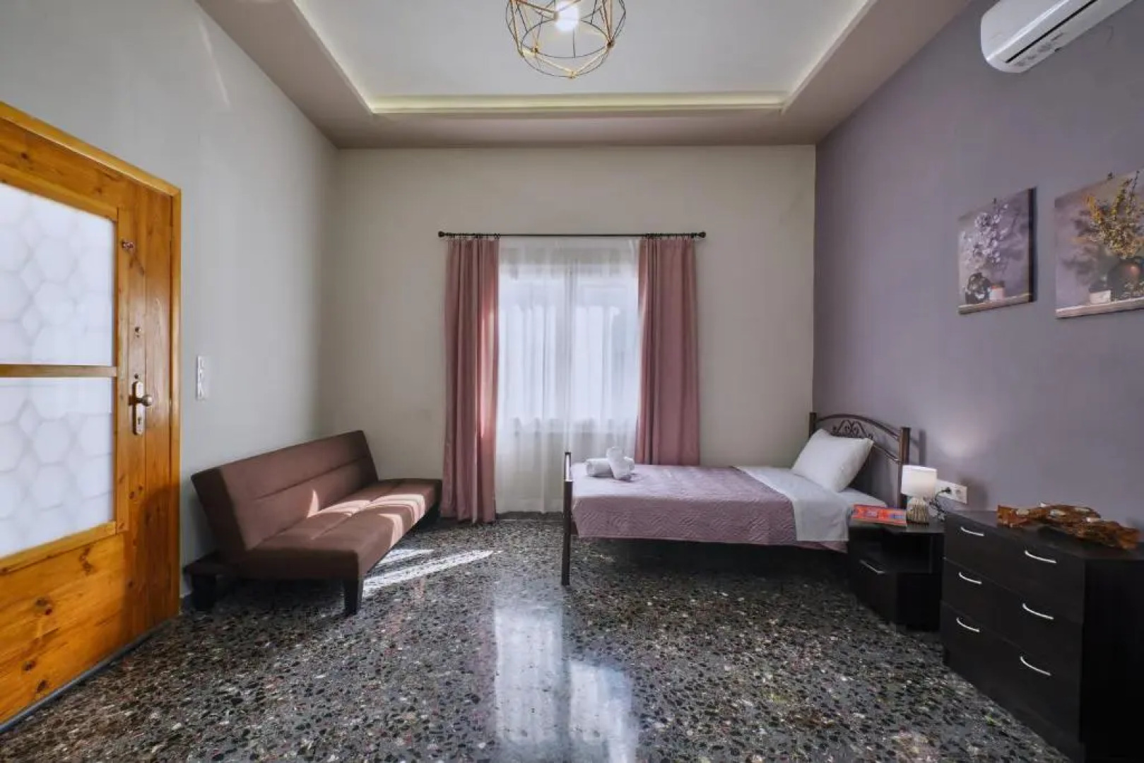 Chara Villas with 20m2 swimming pool-BBQ!