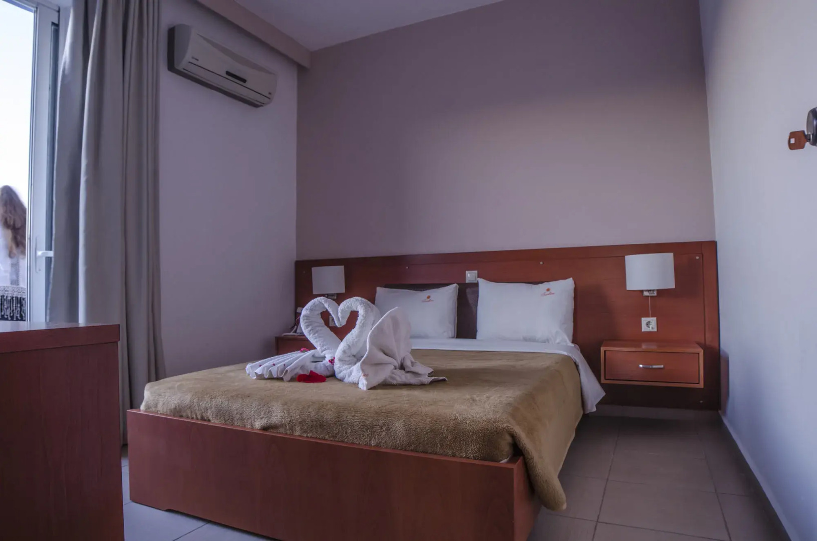 Sunshine Hotel and Apartments