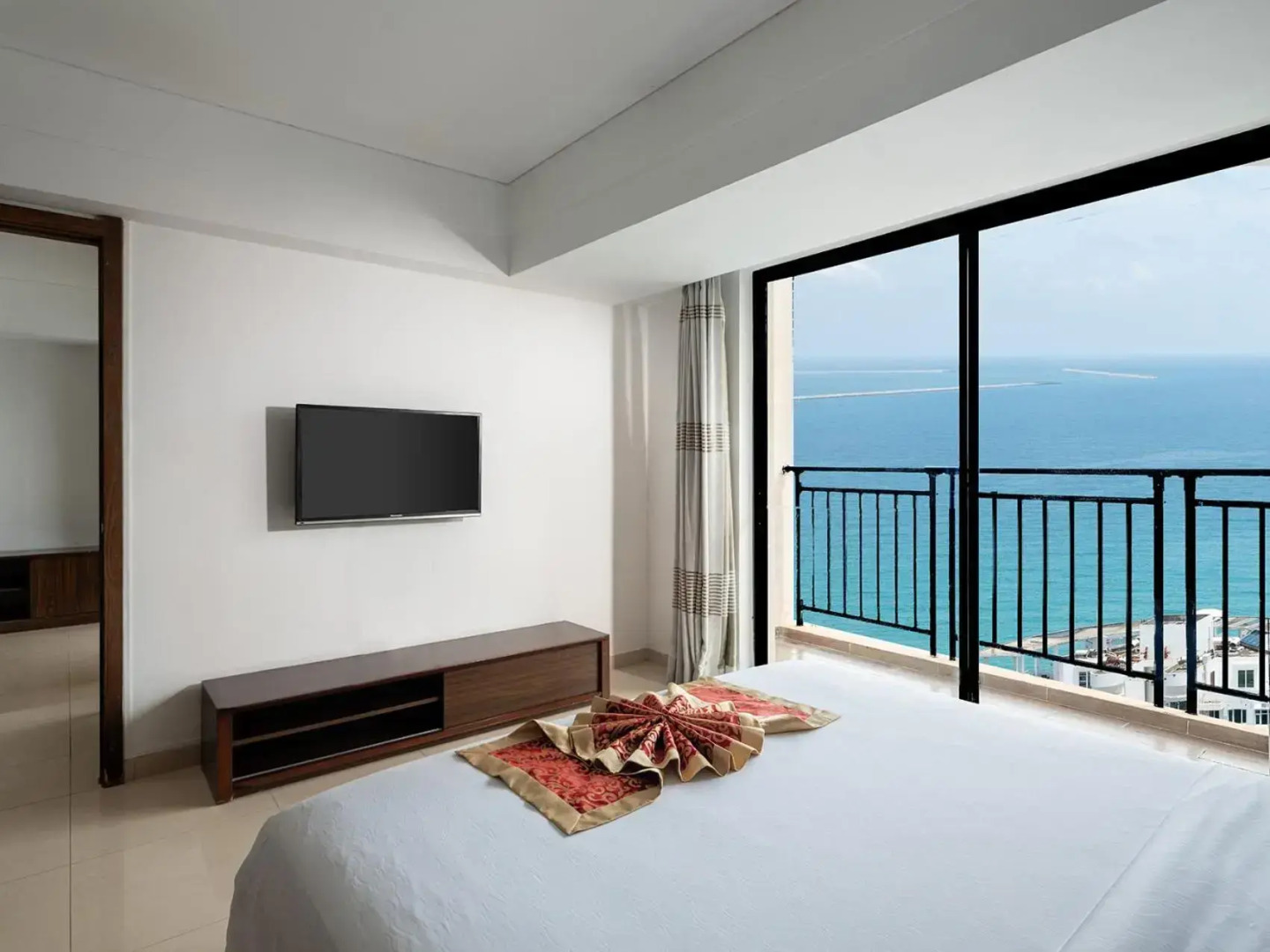 Отель Barry Boutique Seaview Sanya