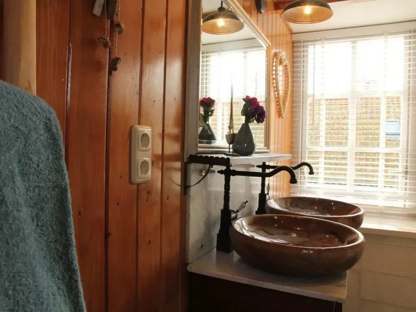 Lovely Holiday Home In Hindeloopen In A Great Setting On The 11 City Tour Route