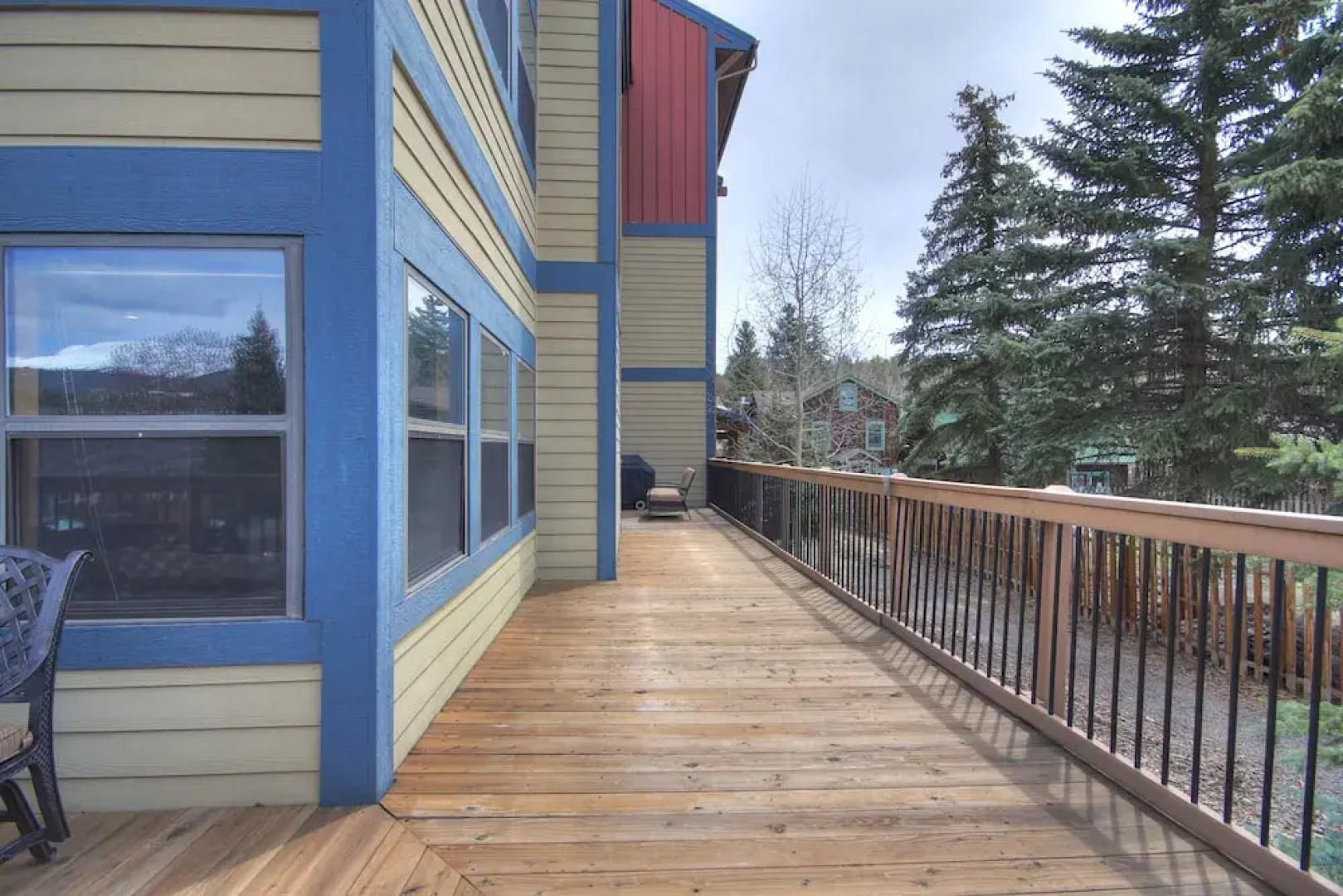 Longbranch 216 2 Bedroom Condo by RedAwning