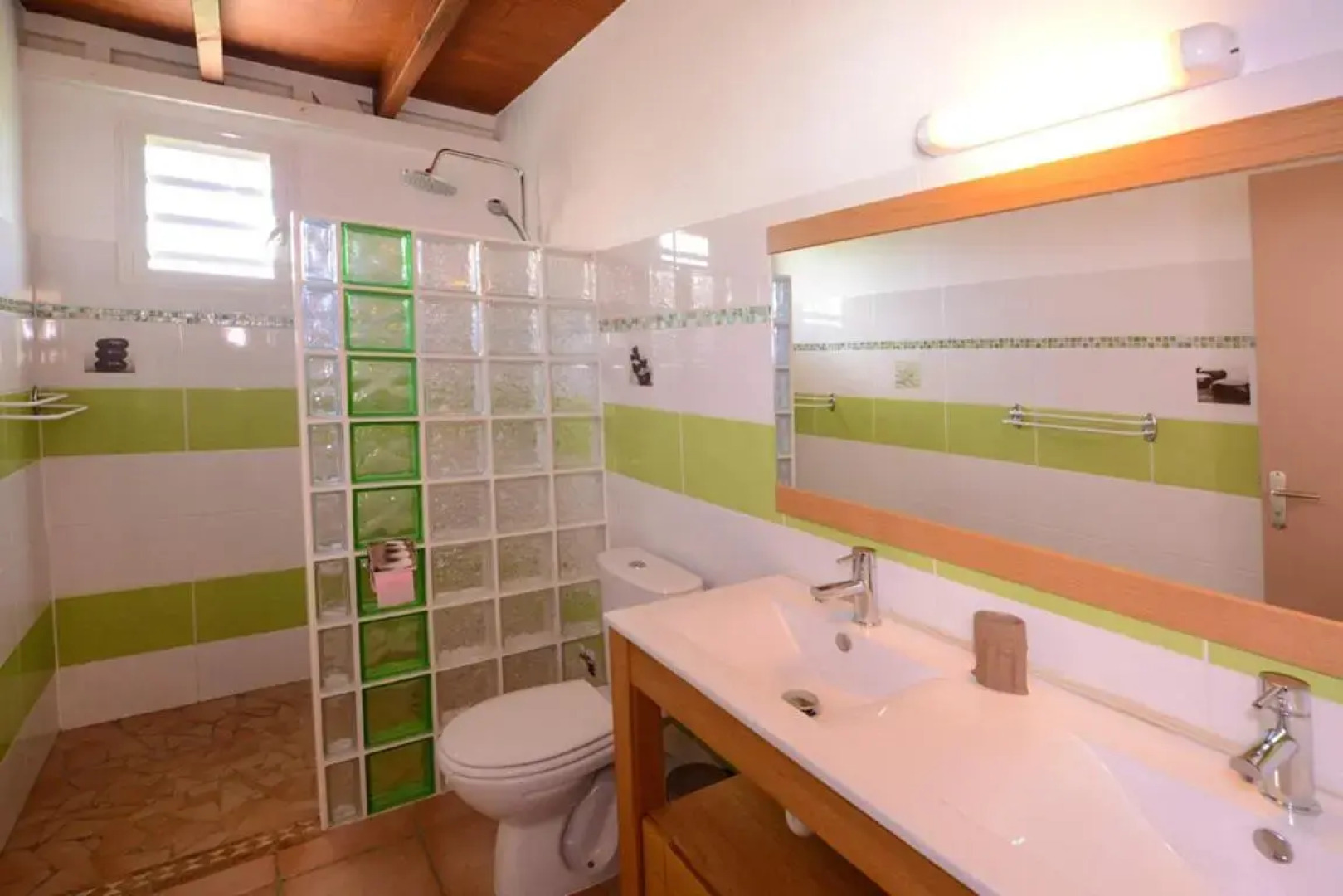 Magnifique Villa climatisée, piscine et jardin à 5mn de la plage