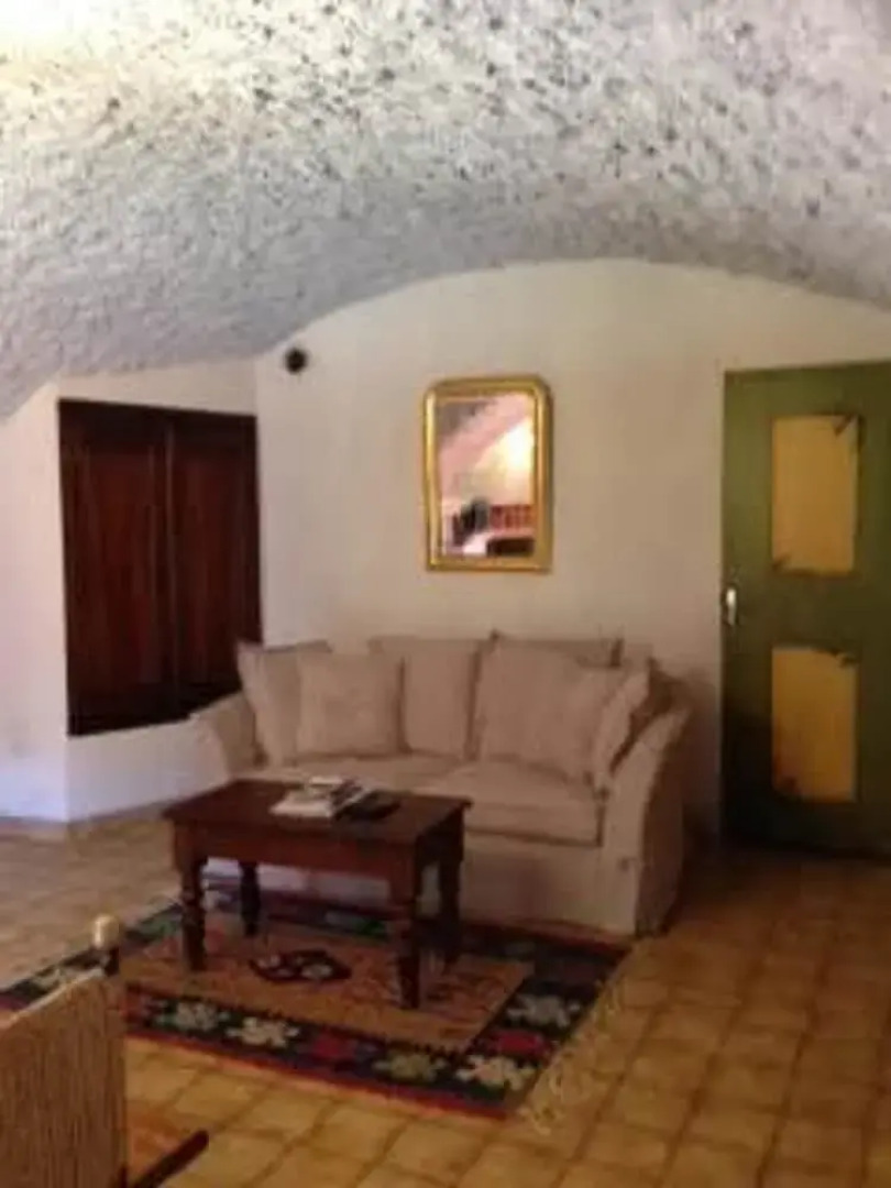 House With 2 Bedrooms in Saint-julien-de-la-nef, With Wonderful Mountain View, Pool Access and Enclosed Garden