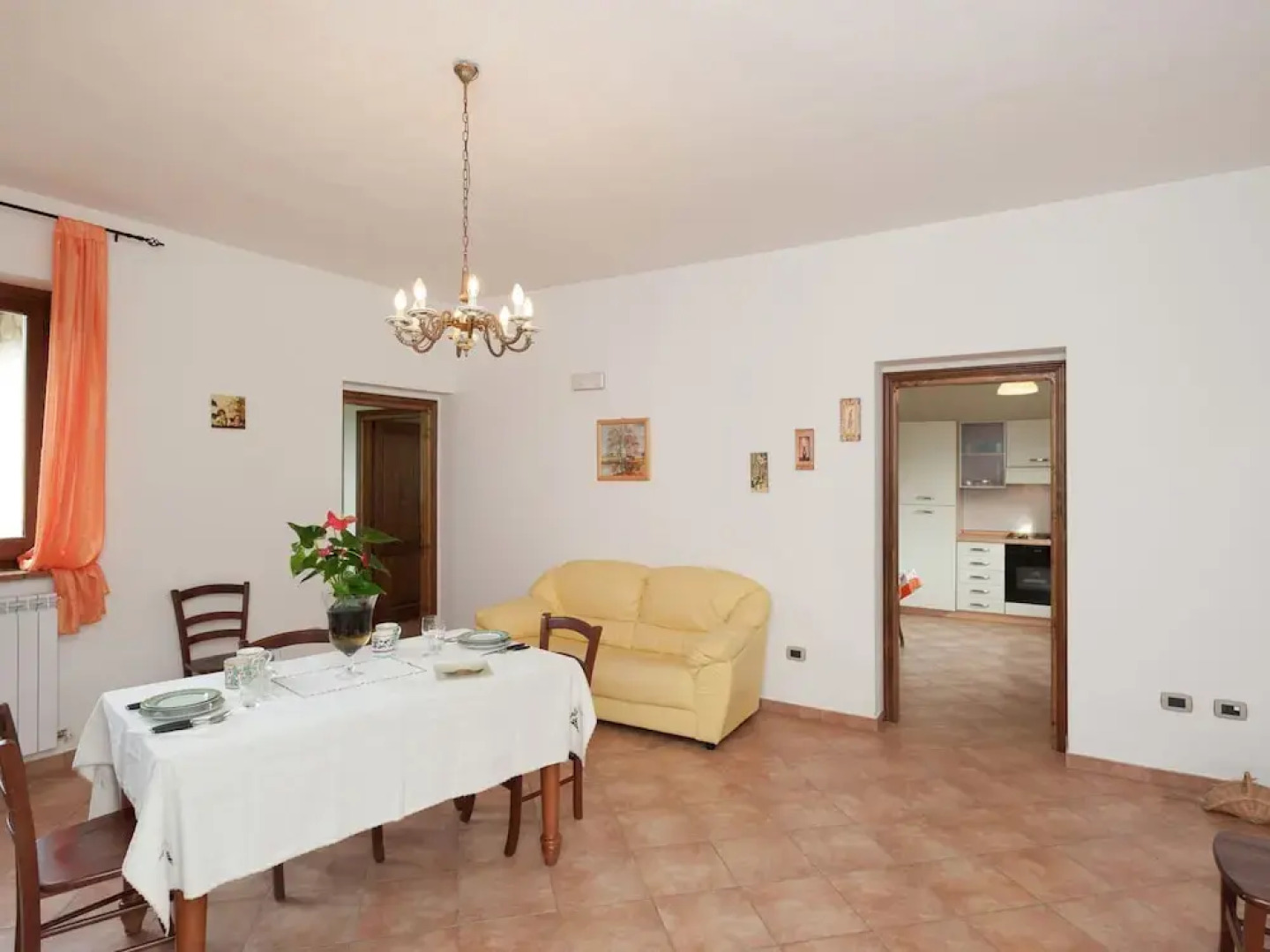 Farmhouse Near Lake Trasimeno With Pool