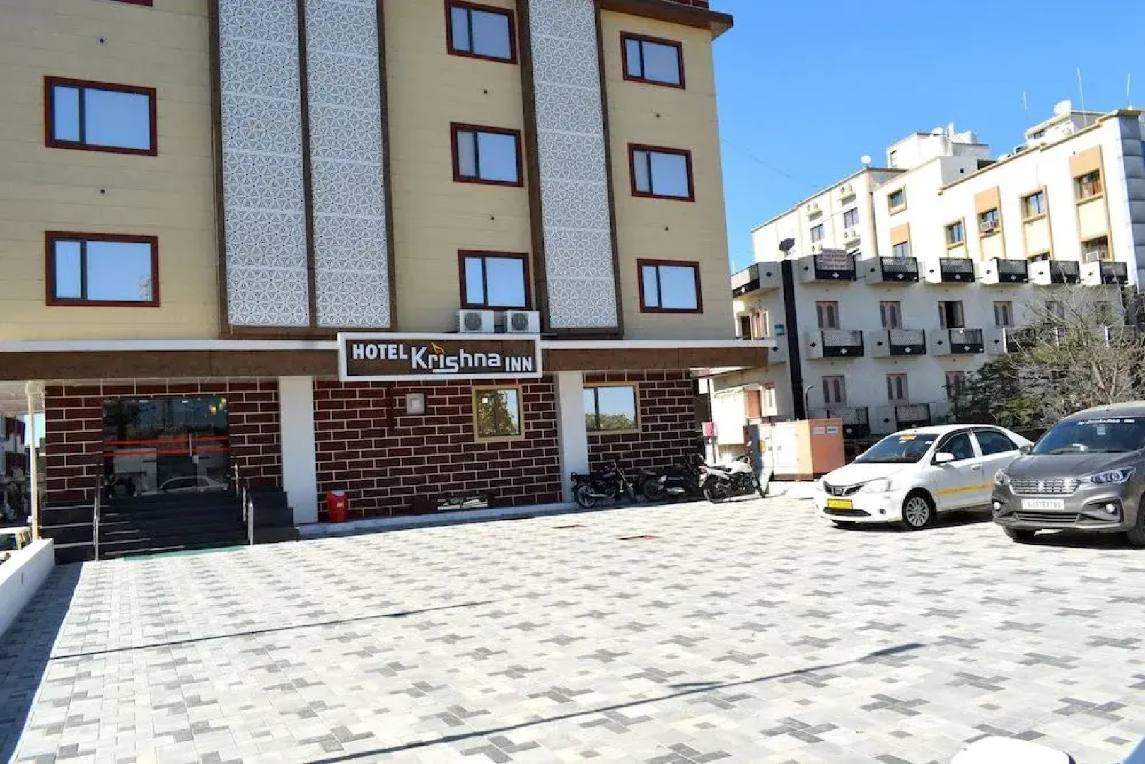 Hotel The Grand Krishna Inn