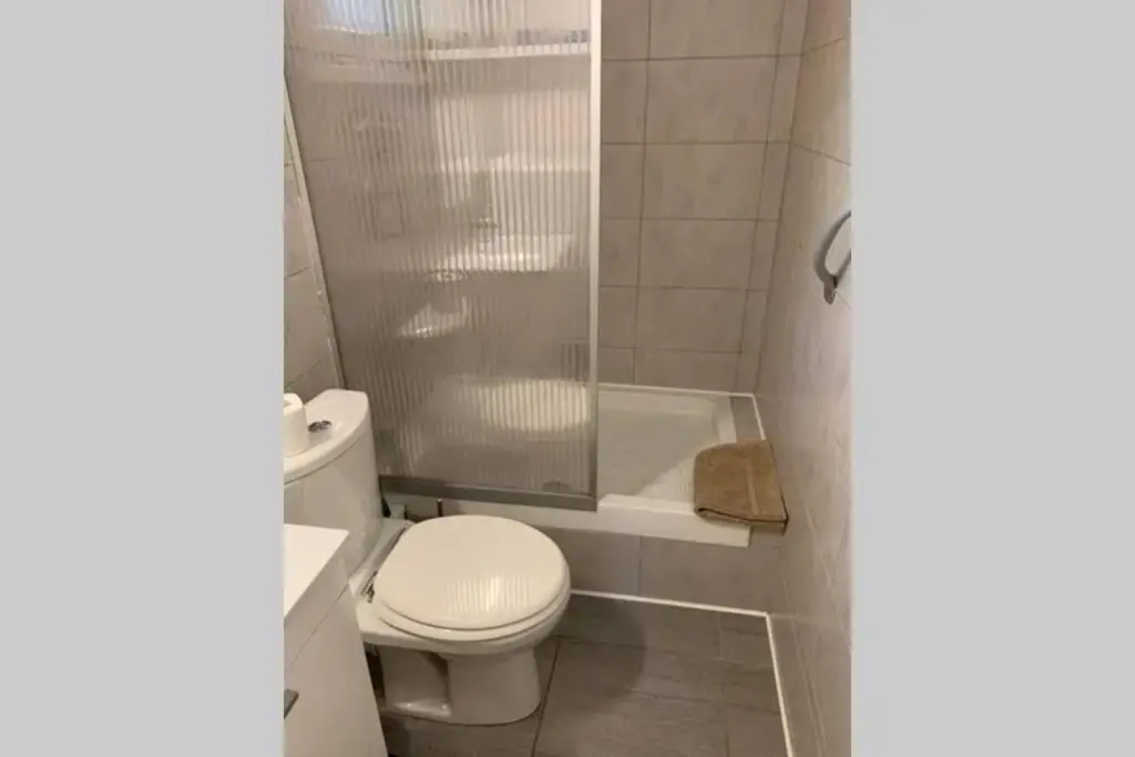 JOLI STUDIO INDEPENDANT 20m² AVEC JARDIN